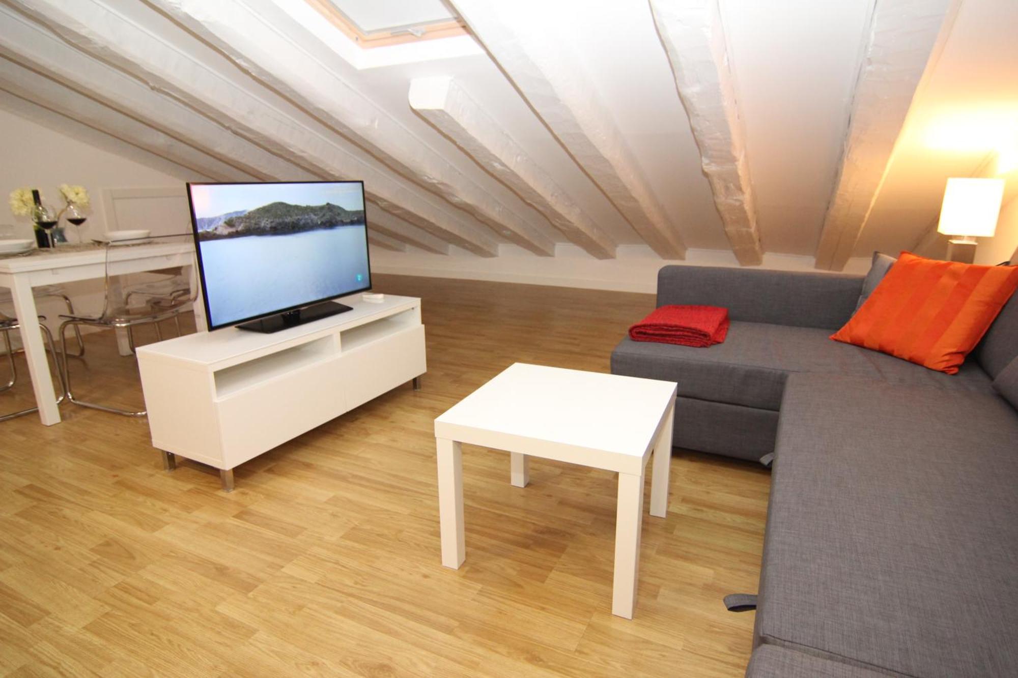 Apartamento Atico En Puerta Del Sol, Madrid